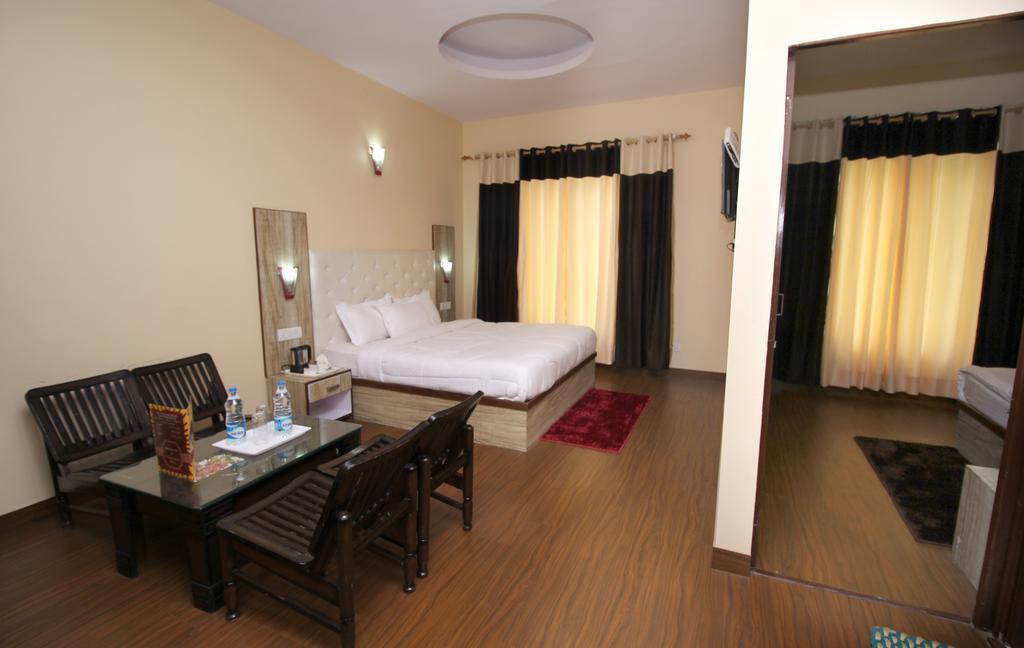 The Grand Welcome Hotel Shimla Exterior foto